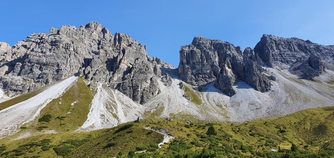 Gaestehaus Landhaus Tyrol Гріс-ім-Зелльрайн Екстер'єр фото