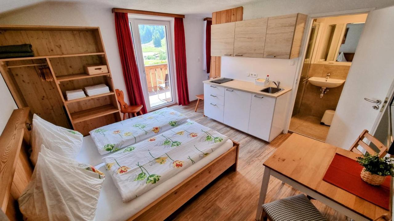 Gaestehaus Landhaus Tyrol Гріс-ім-Зелльрайн Екстер'єр фото