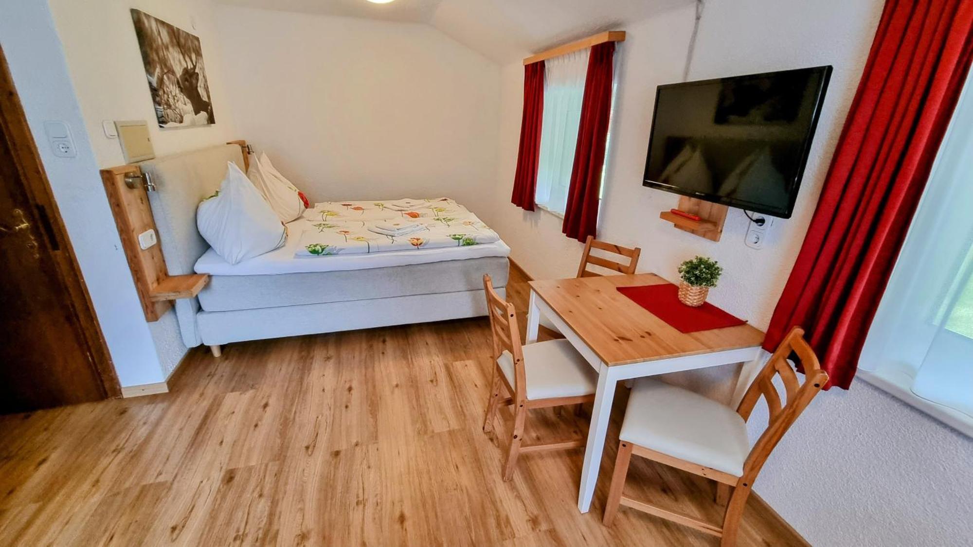 Gaestehaus Landhaus Tyrol Гріс-ім-Зелльрайн Екстер'єр фото