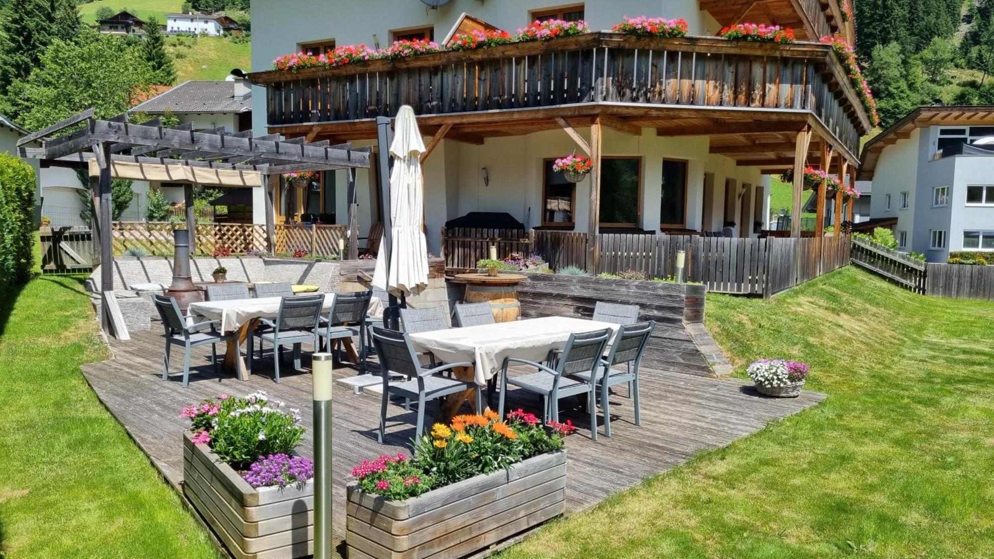 Gaestehaus Landhaus Tyrol Гріс-ім-Зелльрайн Екстер'єр фото