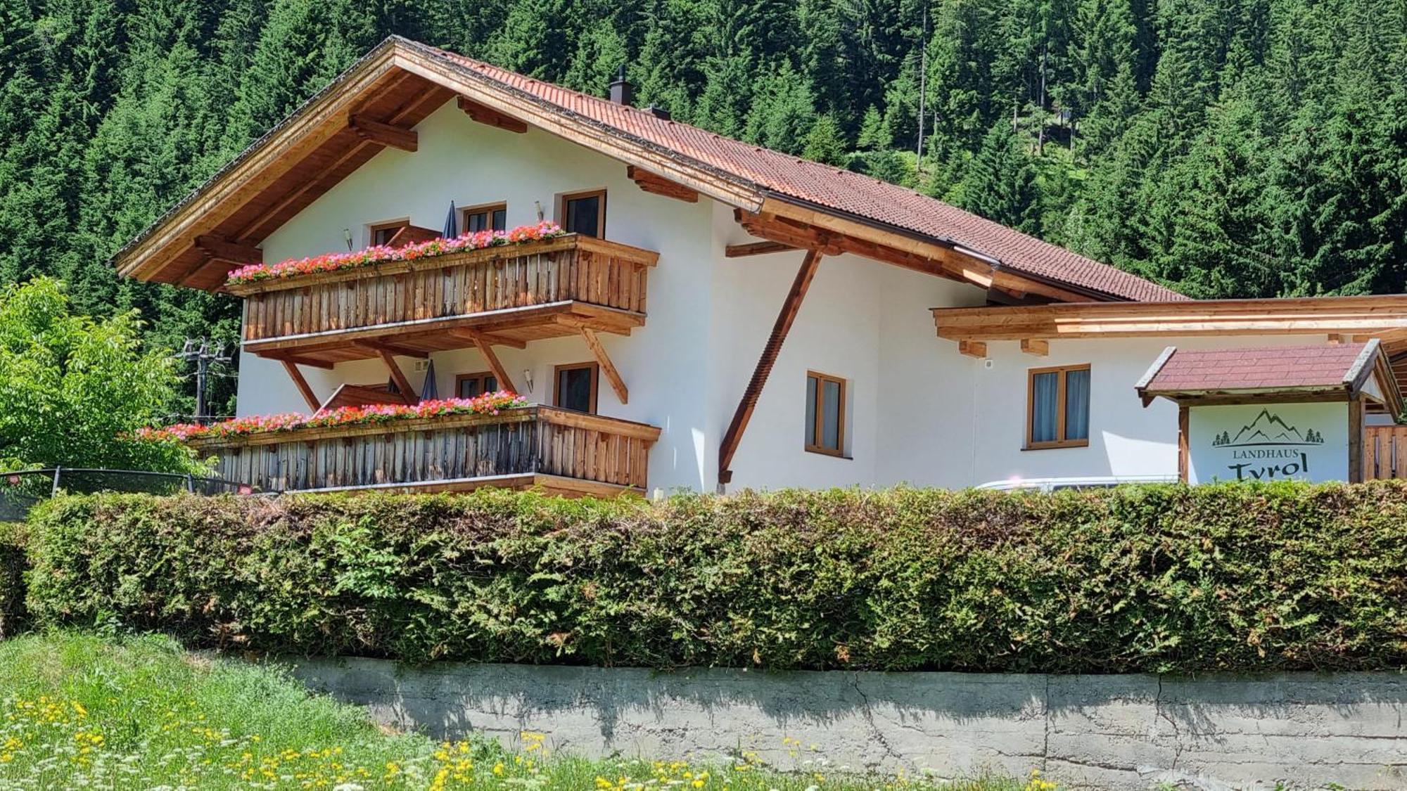 Gaestehaus Landhaus Tyrol Гріс-ім-Зелльрайн Екстер'єр фото