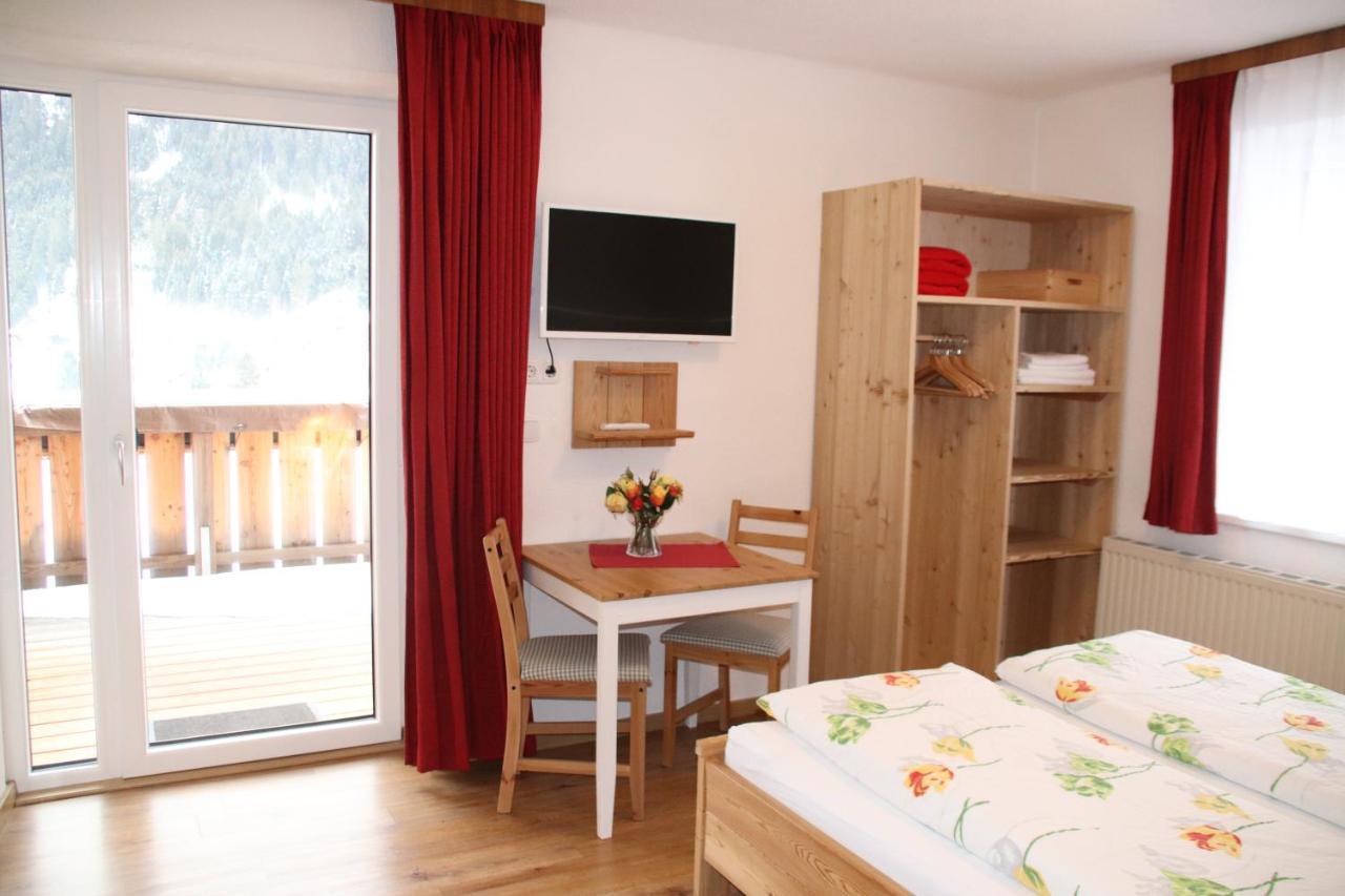 Gaestehaus Landhaus Tyrol Гріс-ім-Зелльрайн Екстер'єр фото